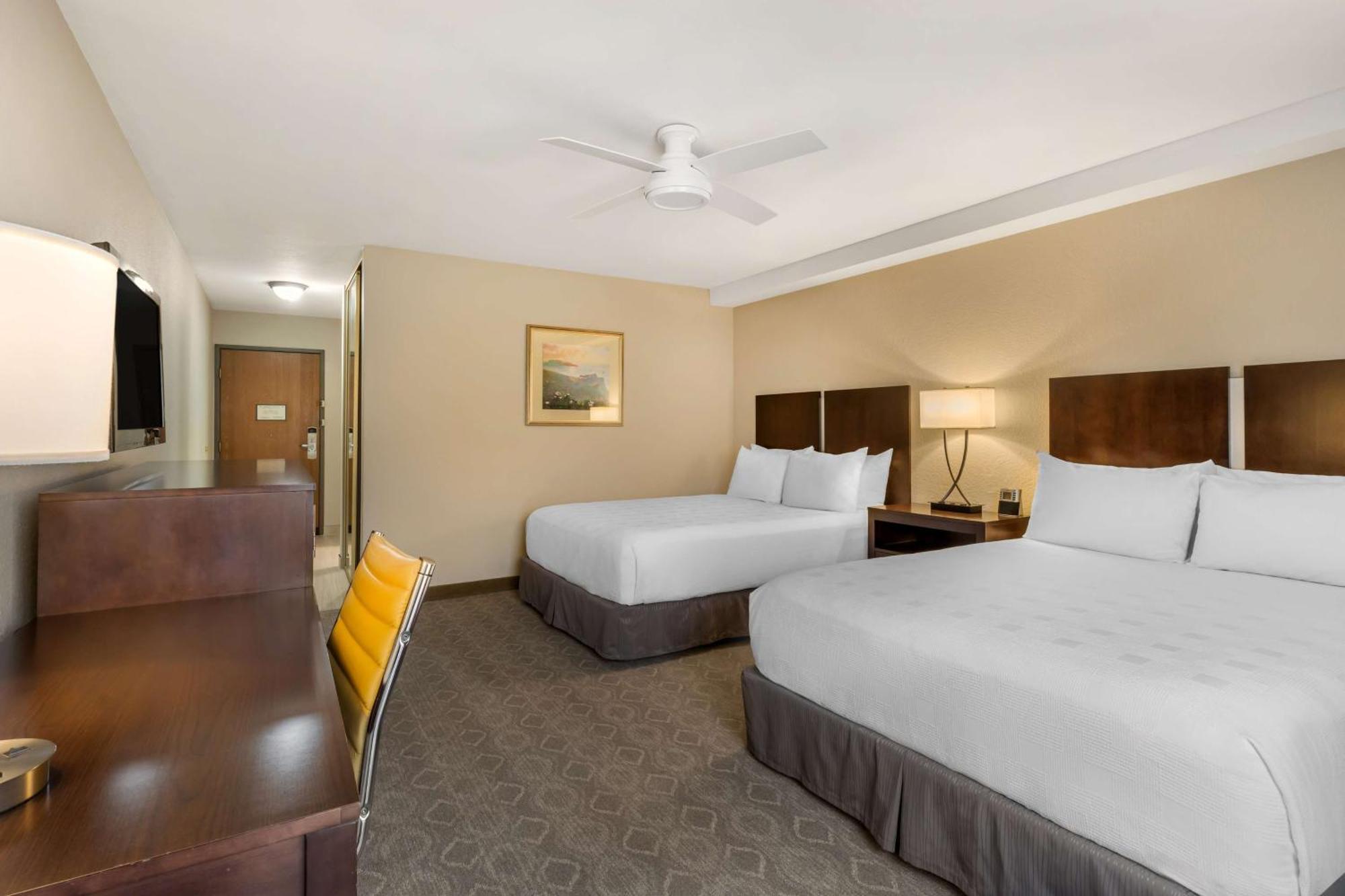 Best Western Plus Monterey Inn Bagian luar foto